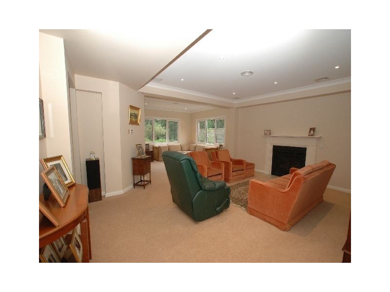 42 Charlotte Street, Burradoo NSW 2576