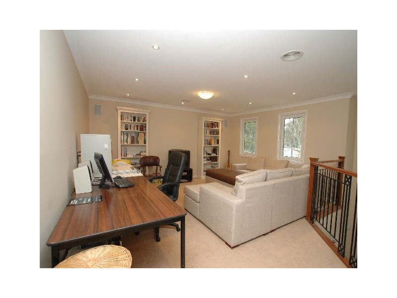 42 Charlotte Street, Burradoo NSW 2576