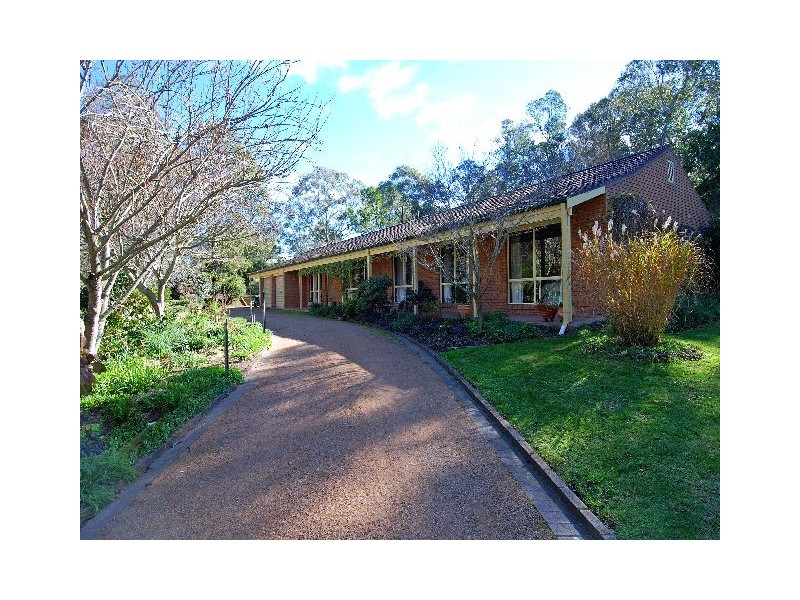 7 Greyleaves Avenue, Burradoo NSW 2576