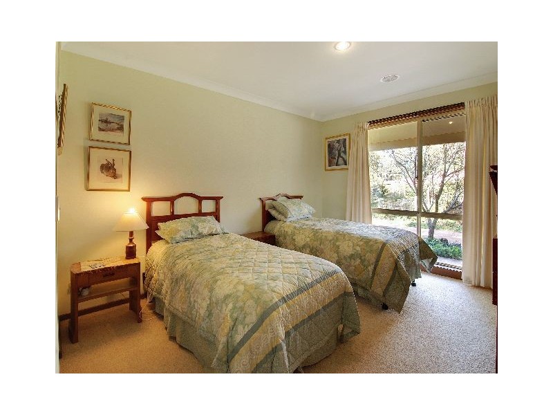 7 Greyleaves Avenue, Burradoo NSW 2576