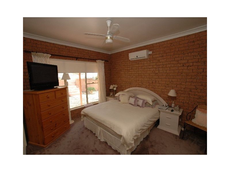 24 Casuarina Crescent, Tallong NSW 2579