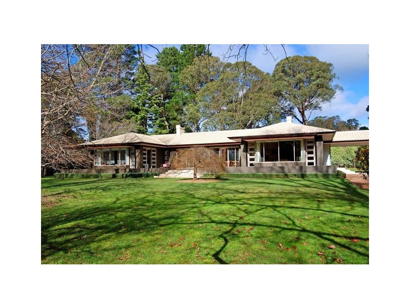 39 Holly Road, Burradoo NSW 2576