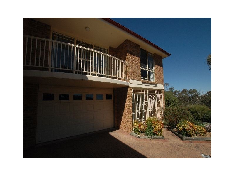 8/23 Oxley Drive, Bowral NSW 2576