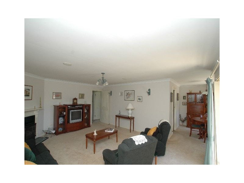 8/23 Oxley Drive, Bowral NSW 2576