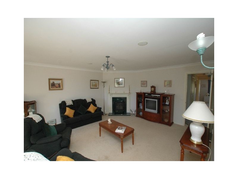 8/23 Oxley Drive, Bowral NSW 2576