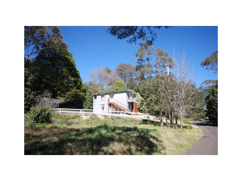 9 Tulloona Avenue, Bowral NSW 2576