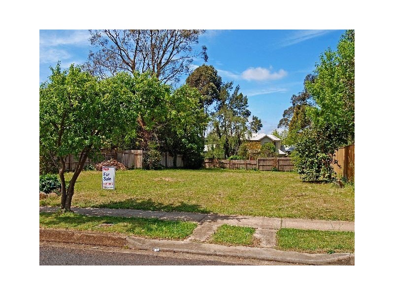 2B Loseby Street, Bowral NSW 2576