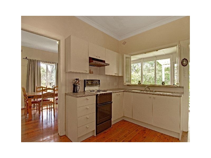 2A Loseby Street, Bowral NSW 2576