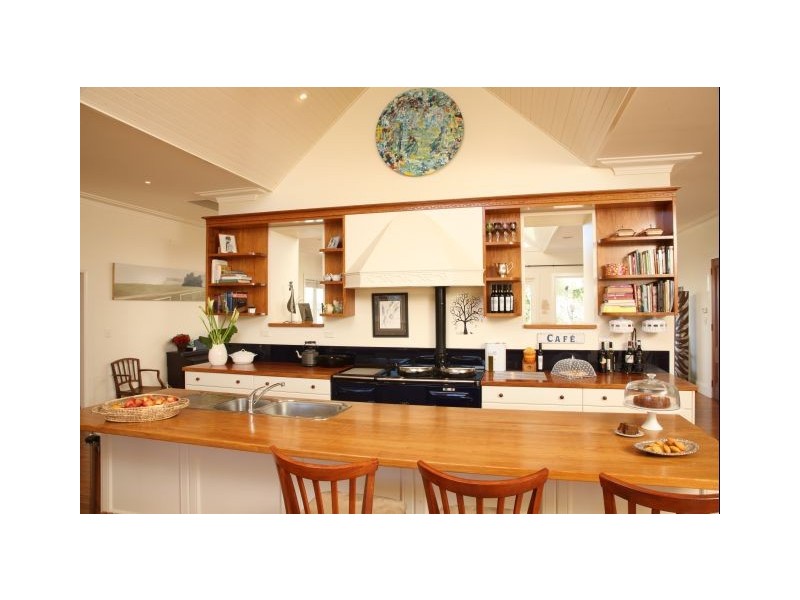 Currawong Oxleys Hill Road, Bowral NSW 2576