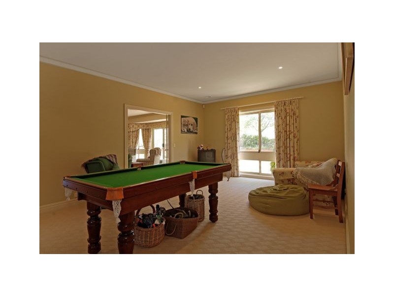 Bendooley Hill Centennial Road, Bowral NSW 2576