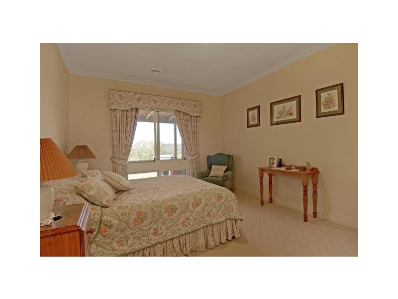 Bendooley Hill Centennial Road, Bowral NSW 2576