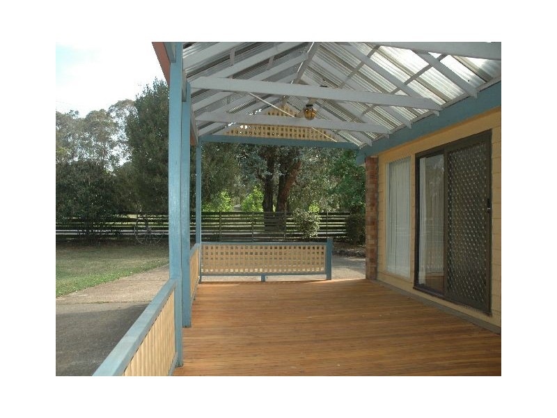 2 Tyndale Cres, Bowral NSW 2576