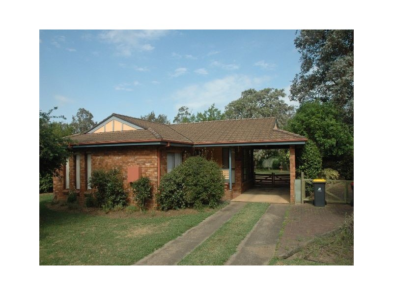 2 Tyndale Cres, Bowral NSW 2576