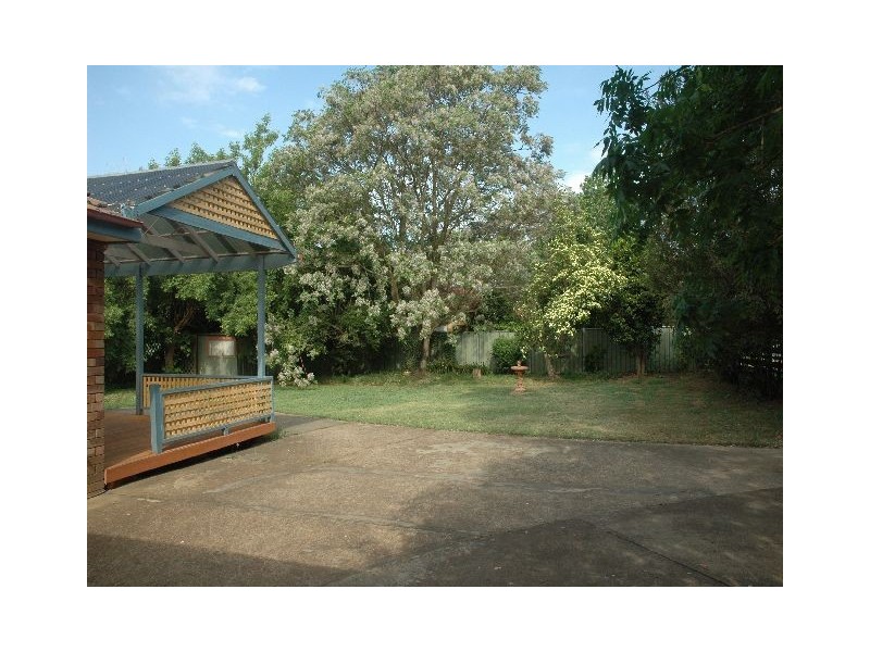 2 Tyndale Cres, Bowral NSW 2576