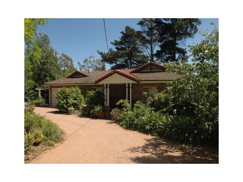 26 Charlotte Street, Burradoo NSW 2576