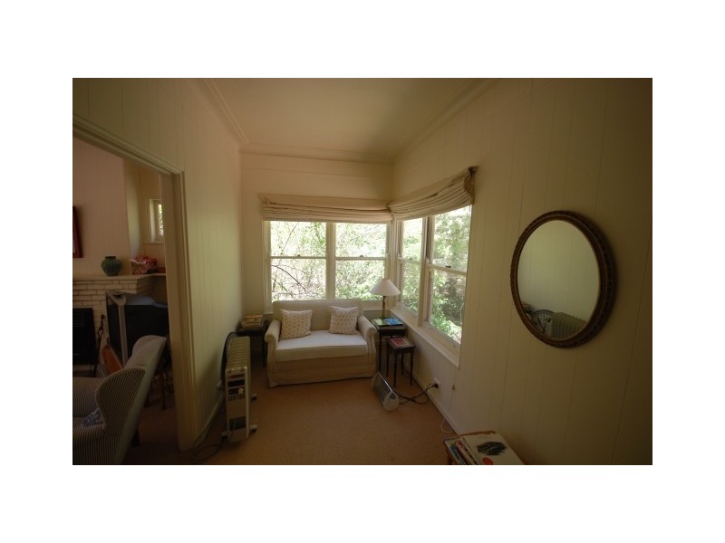 2 Sunninghill Avenue, Burradoo NSW 2576