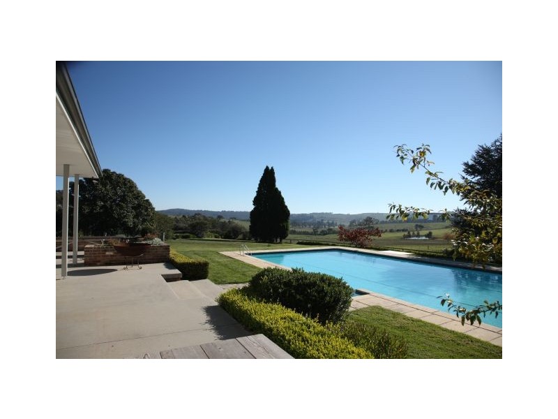 Currawong Oxleys Hill Road, Bowral NSW 2576