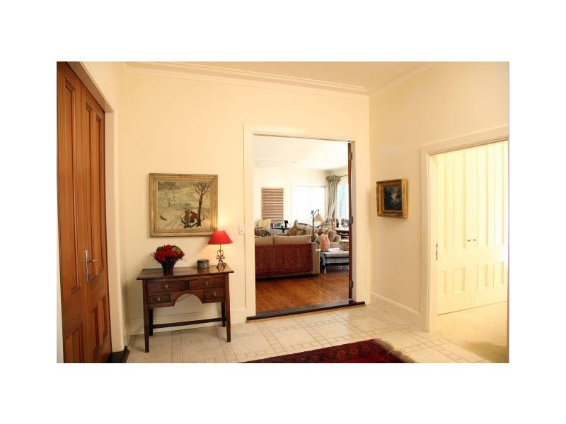 Currawong Oxleys Hill Road, Bowral NSW 2576