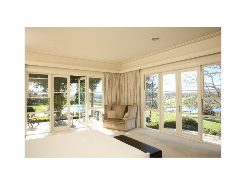 Currawong Oxleys Hill Road, Bowral NSW 2576