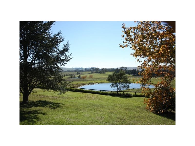 Currawong Oxleys Hill Road, Bowral NSW 2576