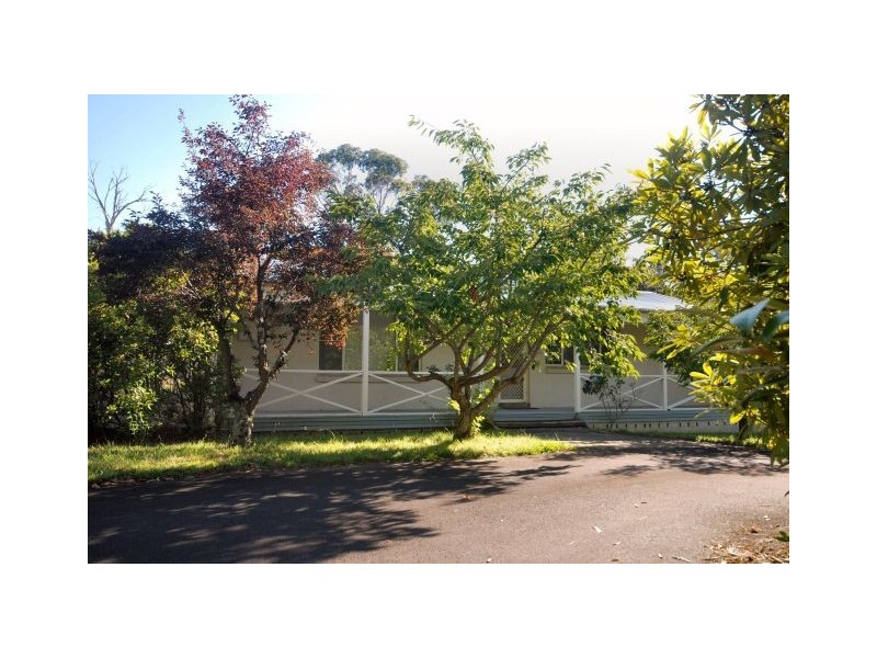 13 Nowra Road, Fitzroy Falls NSW 2577