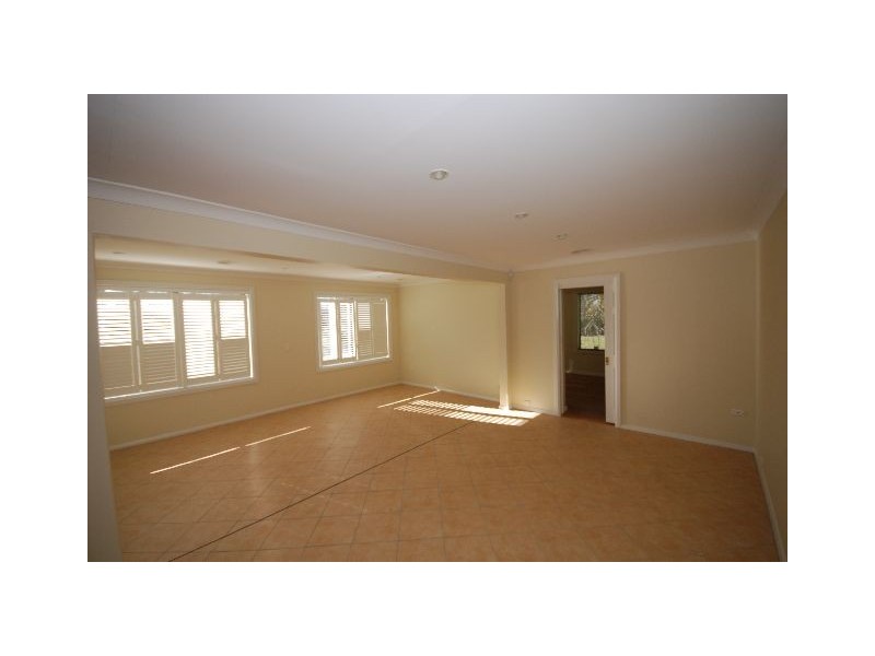 66 Sunninghill Ave, Burradoo NSW 2576