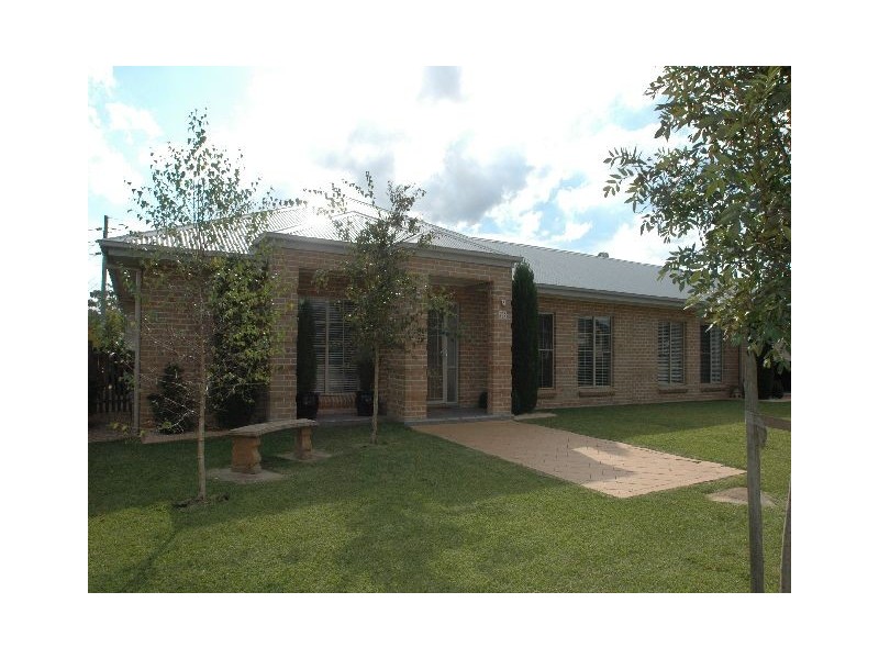 58 Kingsbury Circuit, Bowral NSW 2576