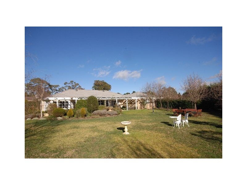 Banbury 18 Stratford Way, Burradoo NSW 2576