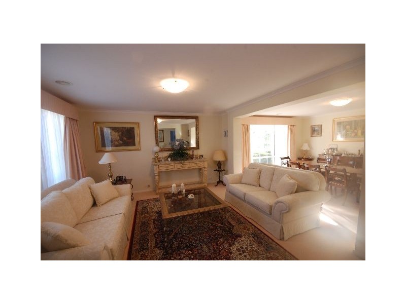 Banbury 18 Stratford Way, Burradoo NSW 2576