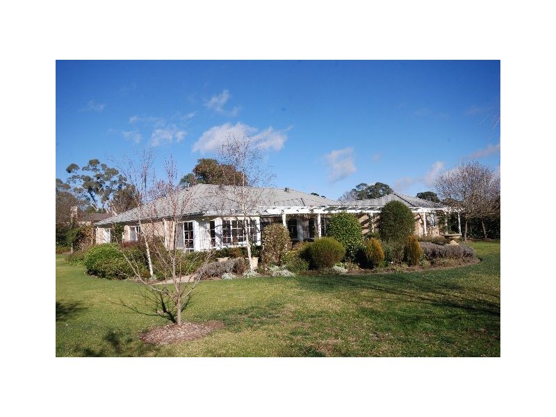 Banbury 18 Stratford Way, Burradoo NSW 2576