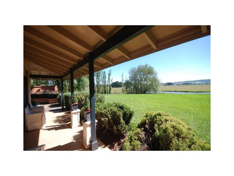 House 8 Briars Meadows, Burradoo NSW 2576