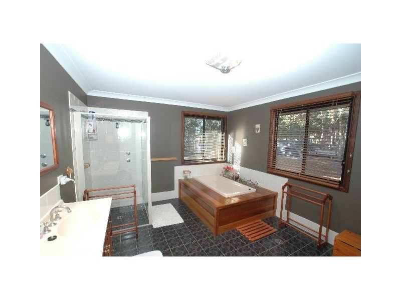 2922 Wombeyan Caves Road, High Range NSW 2575
