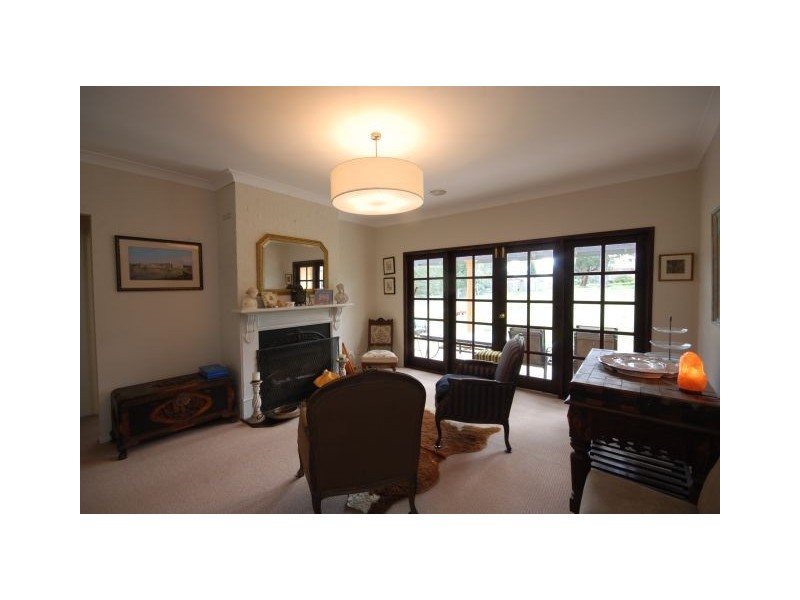 48 Highland Drive, Bowral NSW 2576