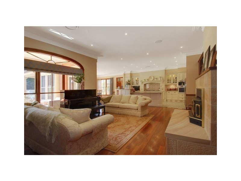 11 Horderns Road, Bowral NSW 2576