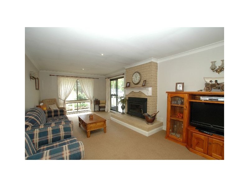 815 Caoura Road, Tallong NSW 2579