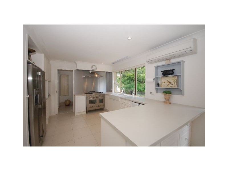 7 Greyleaves, Burradoo NSW 2576