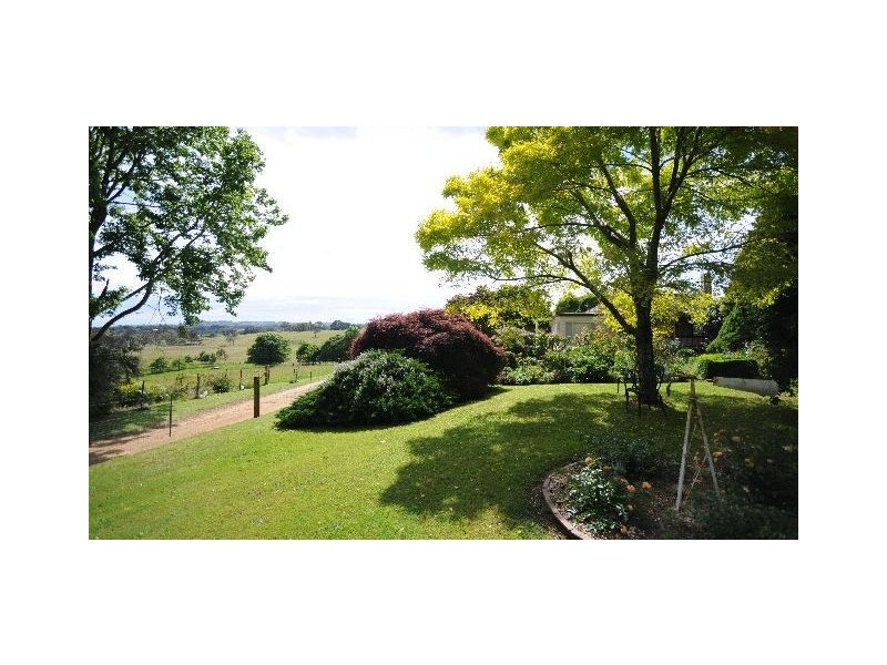 170 Walkers Road, Avoca NSW 2577