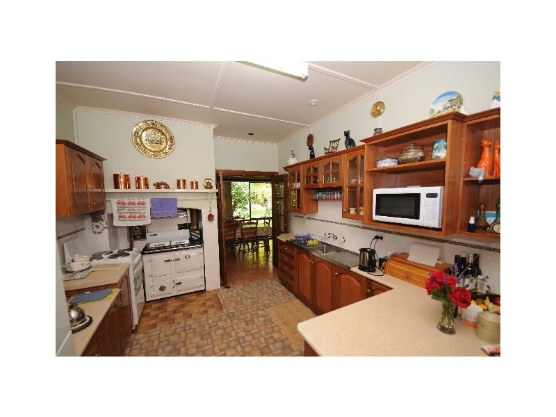 170 Walkers Road, Avoca NSW 2577