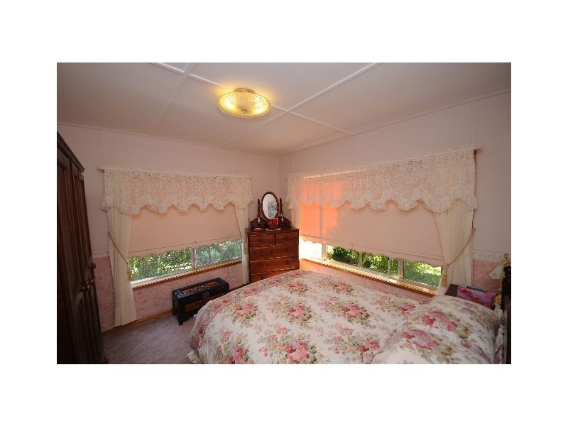 170 Walkers Road, Avoca NSW 2577