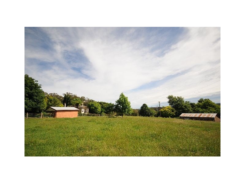 170 Walkers Road, Avoca NSW 2577