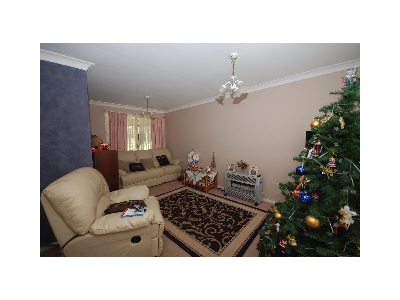 10  St Martins Grove, Bowral NSW 2576