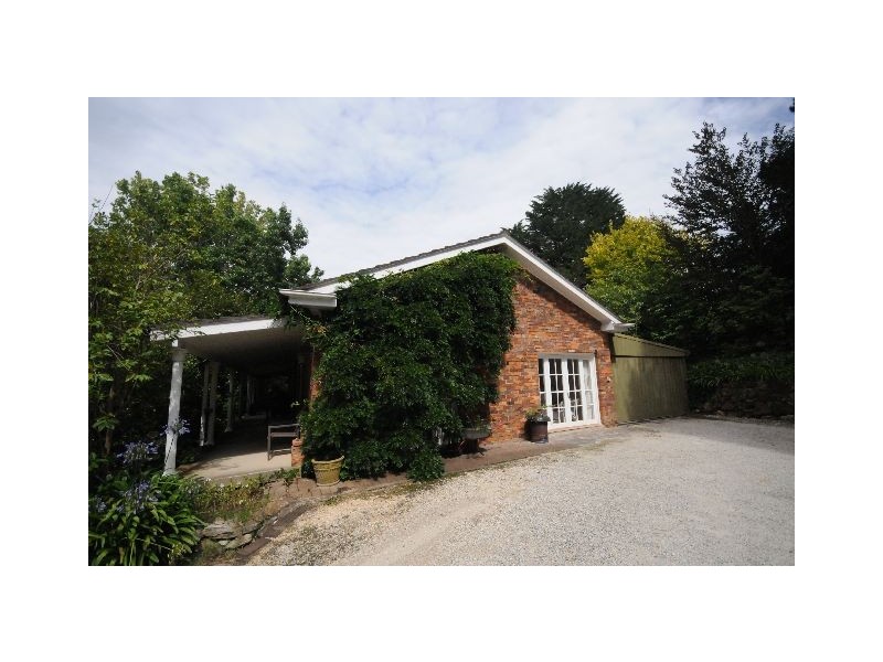 Loughmore Eridge Park Road, Burradoo NSW 2576