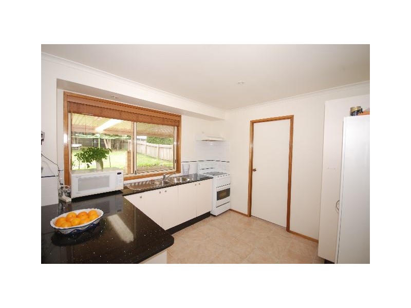 6 Banksia Street, Colo Vale NSW 2575