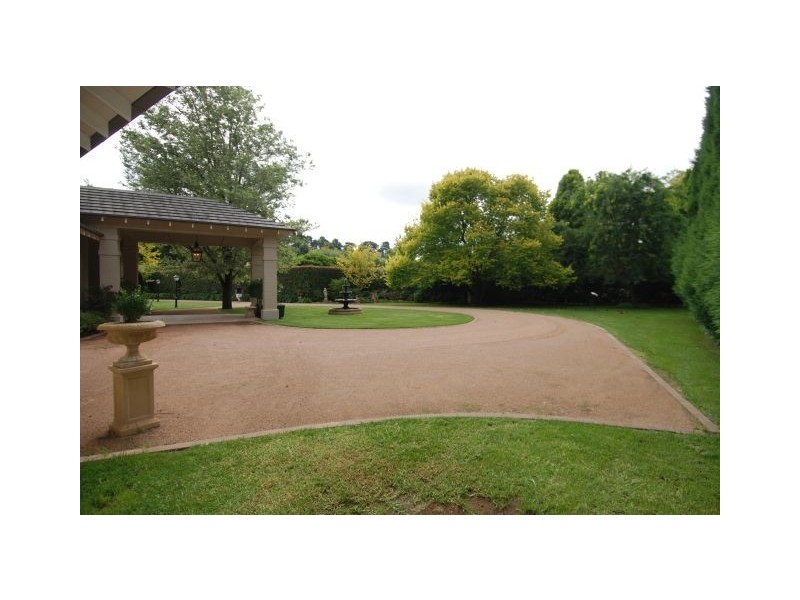 7 Patchway Place, Burradoo NSW 2576