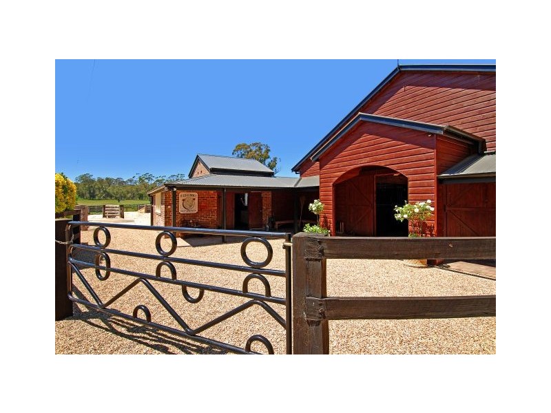 Chevaux Parc Tourist Road, East Kangaloon NSW 2576