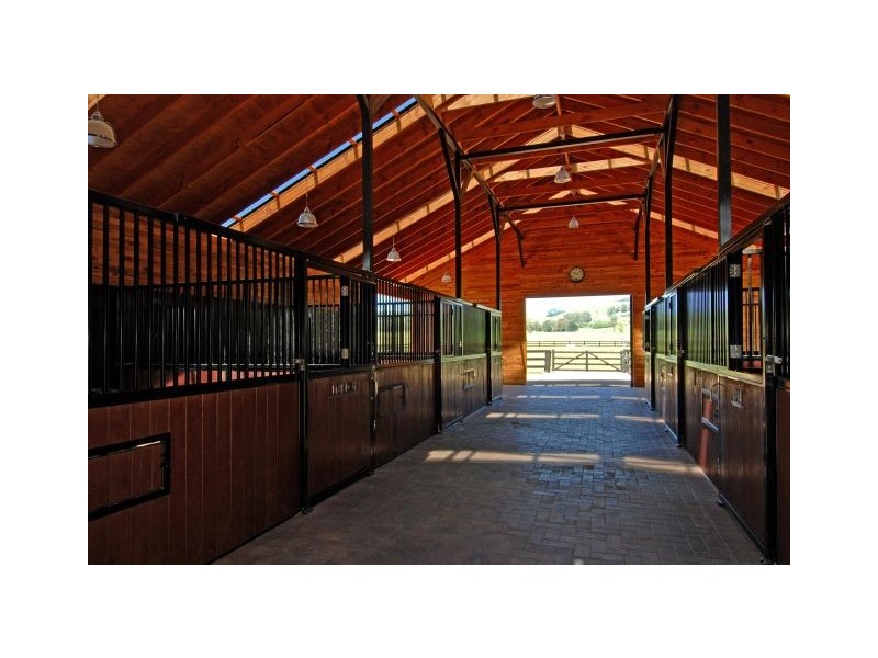 Chevaux Parc Tourist Road, East Kangaloon NSW 2576