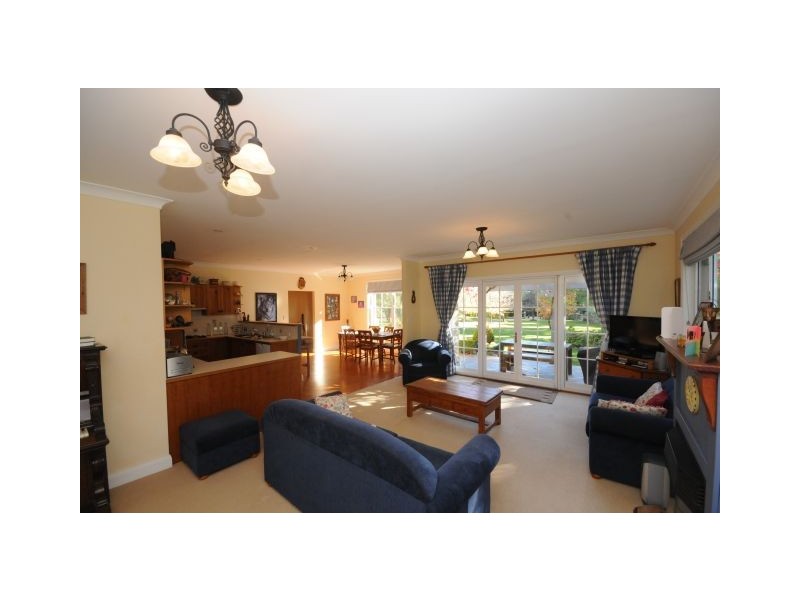 3 Throsby Road, Fitzroy Falls NSW 2577