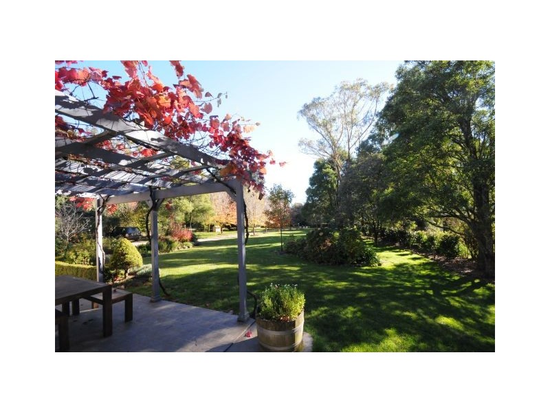 3 Throsby Road, Fitzroy Falls NSW 2577