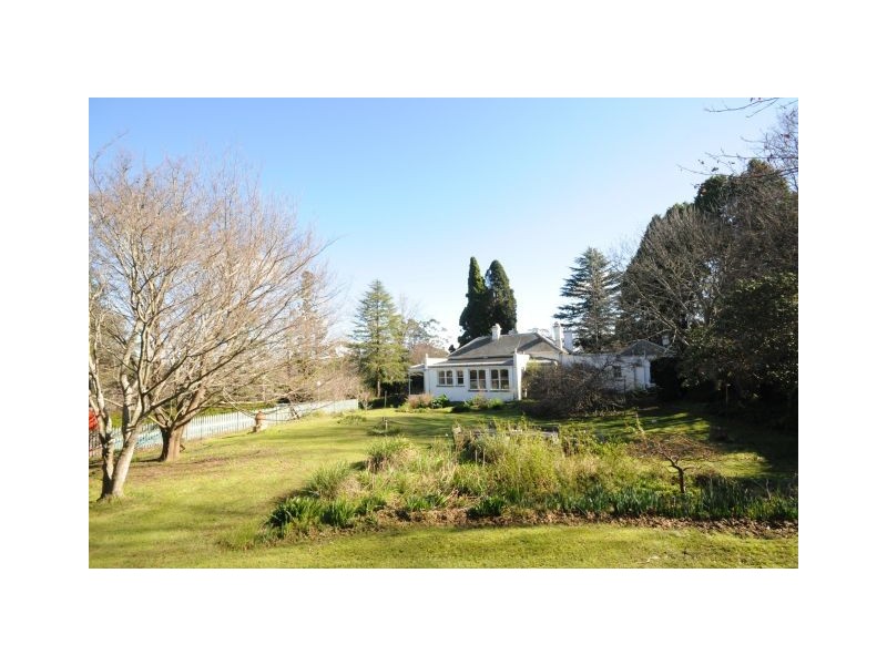 7 Hamilton Ave, Bowral NSW 2576