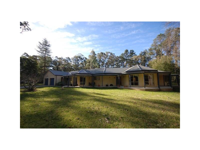 1221 Nowra Road, Fitzroy Falls NSW 2577